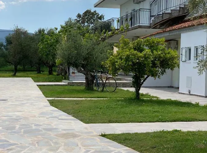 Anastasios Olive Garden * Petalídhion