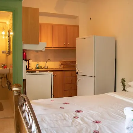 Anastasios Olive Garden * ペタリディオン