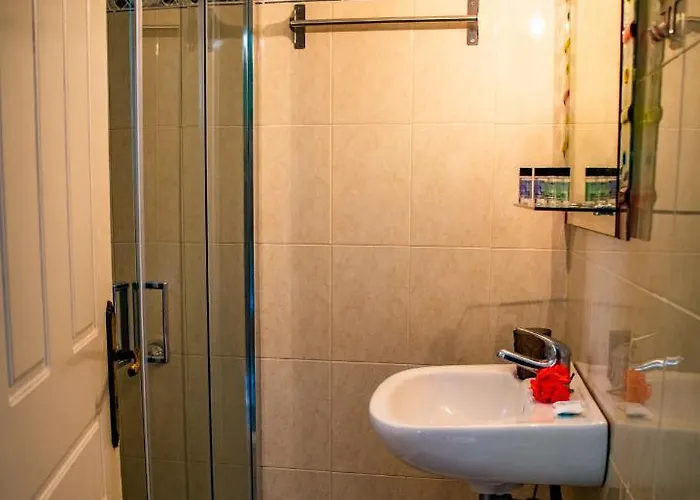 Anastasios Olive Garden * Petalidi