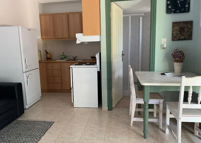 Anastasios Olive Garden Lägenhet *